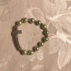 Stretchable Sideways Cross Bracelet